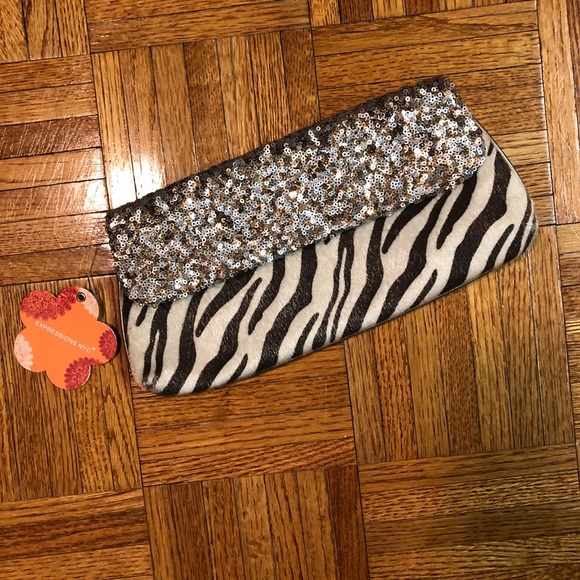 Expression Clutch - Picture 2 of 7